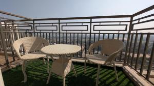 Creative Stays Luxury Studio near Expo Mart