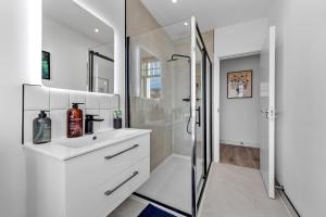 The Wimbledon Edit - Luxury Central London Serviced Apartment