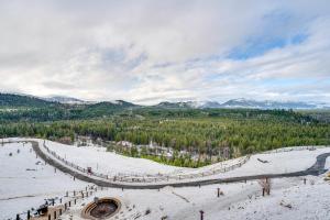 1BR Suncadia Lodge Escape with River View!