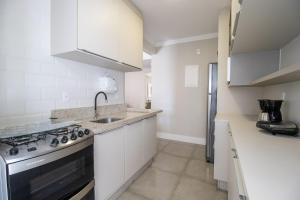 PRG21 - 4 Dorm, Lindo Espaço, Climatizado, Garagem