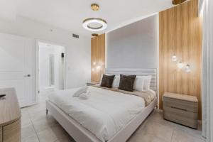 207 Storey Lake 6 Guests 2 BDRS near clubhose