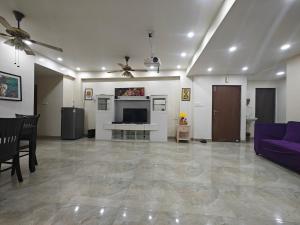Lavish 4 BHK New Apartment Anils Grand Retreat