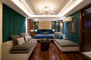 Hotel TOS Residency Jubilee hills