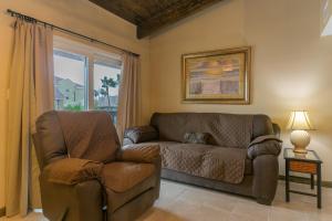 Tiki 252 - Standard 1BR Condo with Balcony Sleeps 4