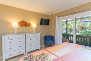 Tiki 149 - Spacious 2BR Condo with Walk-In Shower condo