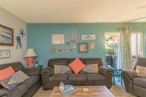 Tiki 137 - 1BR Condo Sleeps 6 with Beach Access