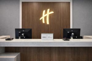 Holiday Inn & Suites Mississauga West - Meadowvale by IHG
