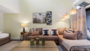 Treetops 4904 by AvantStay Hilton Head Condo Balcony Shared Pool Tennis Court Near Beach and Dining