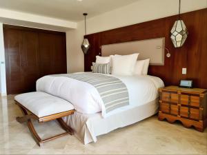 Luxury One Bedroom Suite Ocean View - Casa del Mar