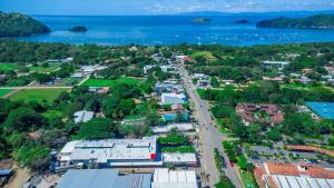 Beautiful and comfortable Two Bedrooms Beach Condo