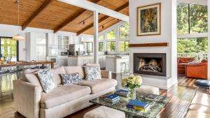 Pacific View Malibu by AvantStay Oceanfront Retreat Ocean Views