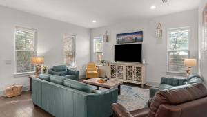 Sea Love by AvantStay Coastal Retreat Near Miramar Beach • Pool Access Patio Grill