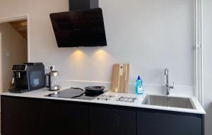 Awesome Apartment In Broek In Waterland With Wifi
