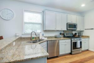 The Jade Park Circle, Mins to Dwtn and Beaches