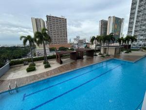 Manila Bay Breeze Residences with Pool View