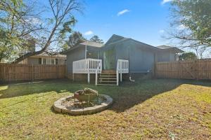 Grand Safari House: Hot Tub, Broadway at the Beac