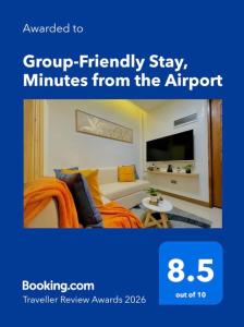 Easy Access Stay, Minutes from Airport on Main Road