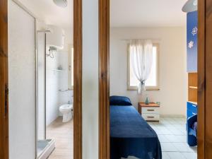 Apartment with sea view and terrace img13