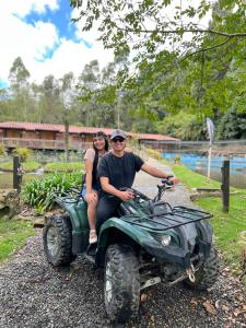 Refugio Natural - Guarne - Cabañas Ecológicas con Jacuzzi e hidromasaje