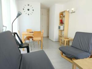 Estudio céntrico en Roses, a 50m de la playa, con Wi-Fi gratuito, aire acondicionado y terraza - HISP-312-31