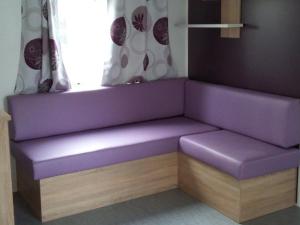 Mobil home confortable avec terrasse, 2 chambres - API-1-52-674