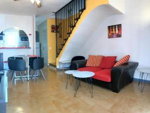 Casa de vacaciones con piscina y aire acondicionado en Roses - HISP-312-70