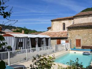 Chalet PMR avec Terrasse pour 4 Pers, Roquefeuil - API-1-52-139
