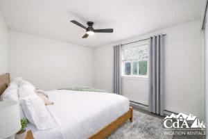 CDA Family Fun Hot Tub, Game Room And More