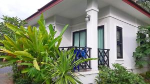 Abbas House by Swiss Chalet, 2-room Cottages