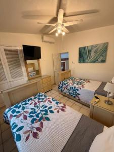 Beachside 4 bedroom Villa in Marina Fiesta, Nuevo Vallarta