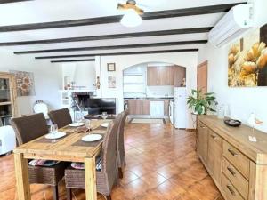 Casa individual con jardín privado, a 300m de la playa de Canyelles Petites, Roses - HISP-312-80