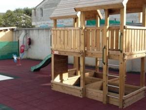 Mobil-home spacieux avec terrasse à Six-Fours-les-Plages - API-1-52-867