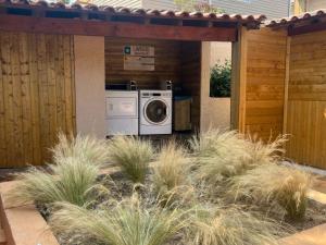 Mobil home confortable pour 5 personnes avec terrasse - API-1-52-975