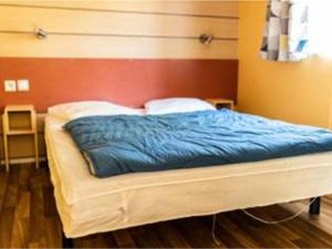 Mobil-home 4 pers avec terrasse à Tournon-sur-Rhône - API-1-52-1241