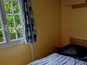 Mobil home 27m² avec terrasse, 2 chambres, 4 personnes - API-1-52-1249