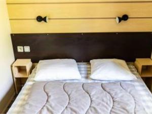 Mobil home 4 pers avec terrasse - Tournon-sur-Rhône - API-1-52-1244