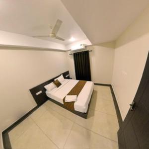 Gokulam Suits Guruvayur