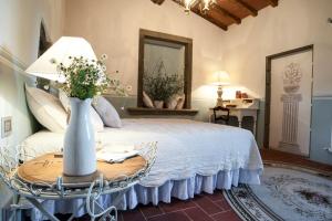 Apartment On 300-Hectare Family Estate With Pool