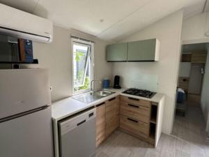 Mobil home confortable avec terrasse à Challes-les-Eaux - API-1-52-1290