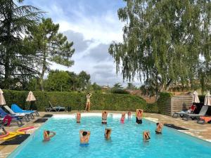 Cottage avec Terrasse, 3 Pièces pour 6 Personnes - API-1-52-1320