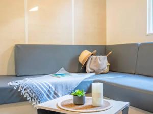 Mobil-home avec terrasse, 3 chambres, pour 6 personnes - API-1-52-1334