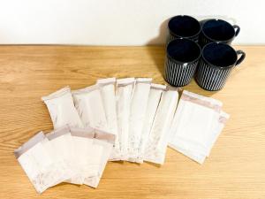 Compass 5 minutes from subway Direct access to airport