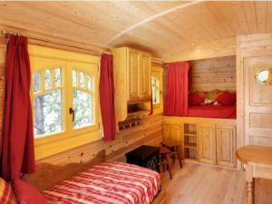 Roulotte avec Terrasse pour 5 personnes - API-1-52-1496