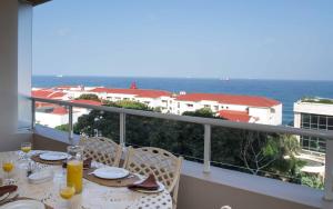 302 Oyster Schelles - by Stay in Umhlanga