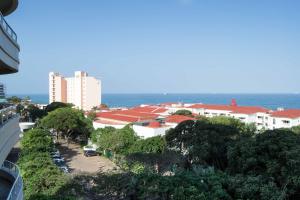 302 Oyster Schelles - by Stay in Umhlanga