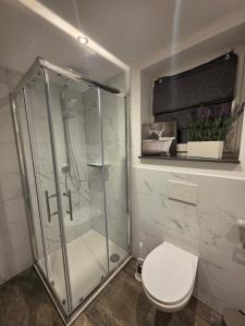 Unter den Balken - Helle Landhauswohnung mit Ofen & Ruhe