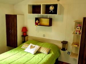 Mobil-home PMR avec Terrasse - 4 Personnes - API-1-52-1561