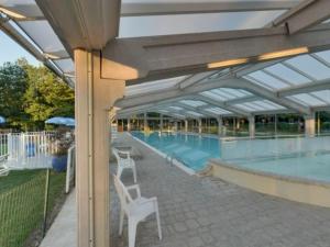 Mobil-home PMR avec Terrasse - 4 Personnes - API-1-52-1561