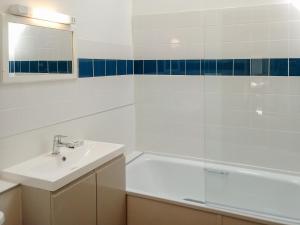 Warren Cottage-Ukc2098