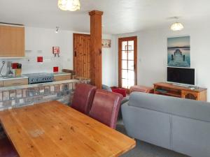 Torqvol Cottage-Ukc2100